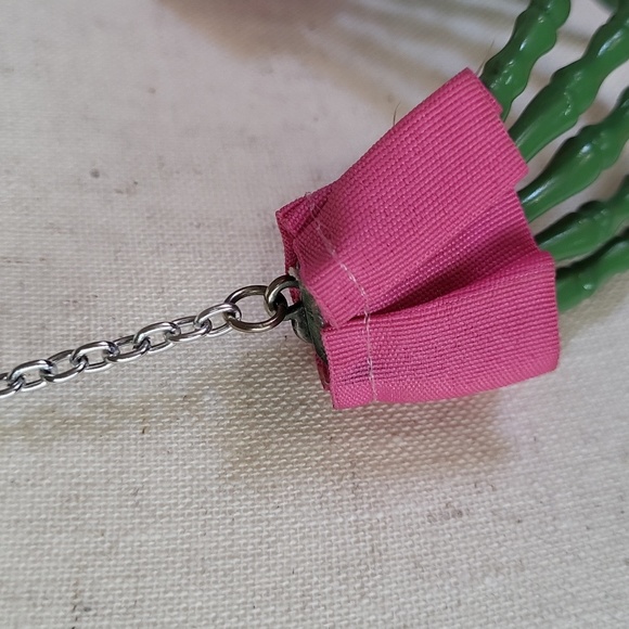 Zombie Skeleton hand Necklace Emo Mallcore Goth handmade - Picture 4 of 17